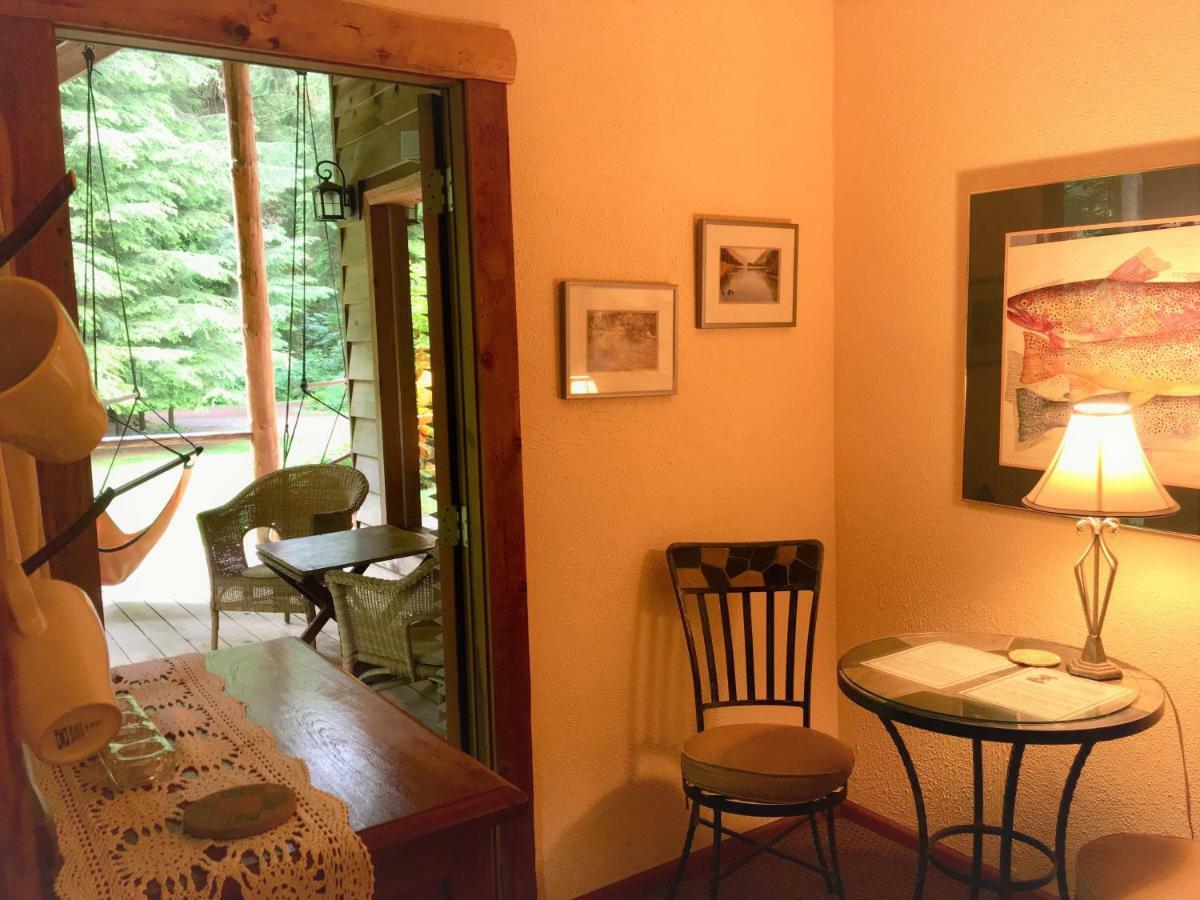 פורקס Manitou Lodge מראה חיצוני תמונה