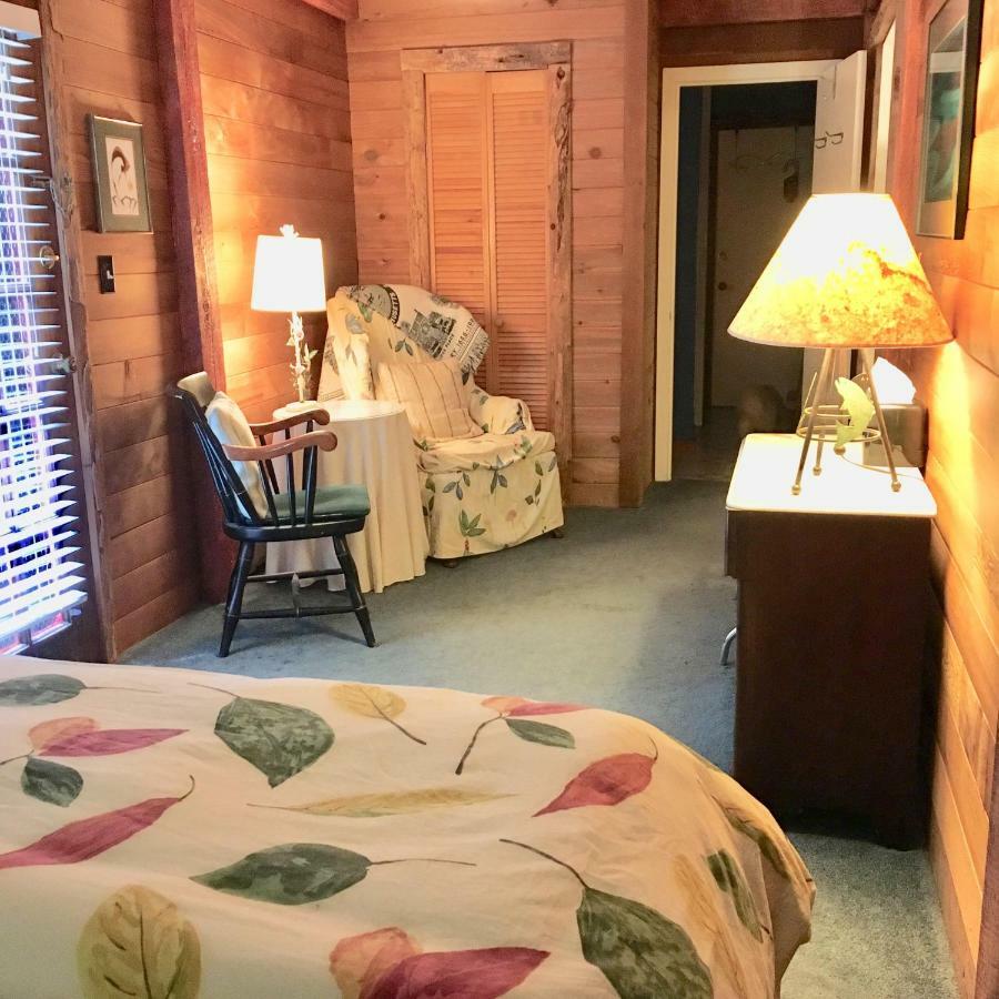 פורקס Manitou Lodge מראה חיצוני תמונה